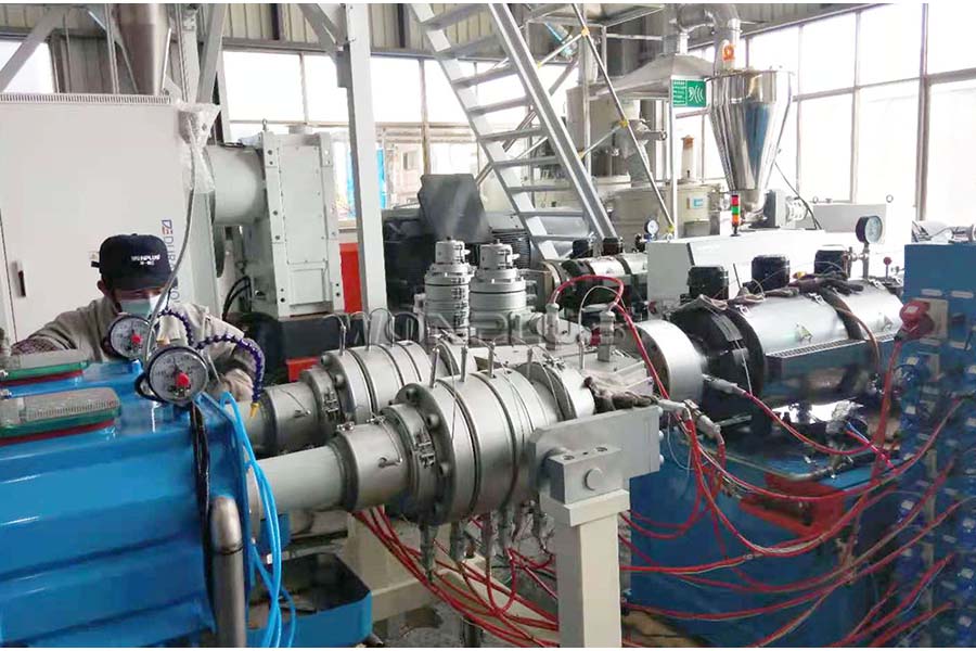 60-114mm Double-outlet PVC pipe machine succeed commissioning at factory